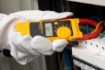 Fluke 301E Series AC/DC Clamp Meter - Image 2