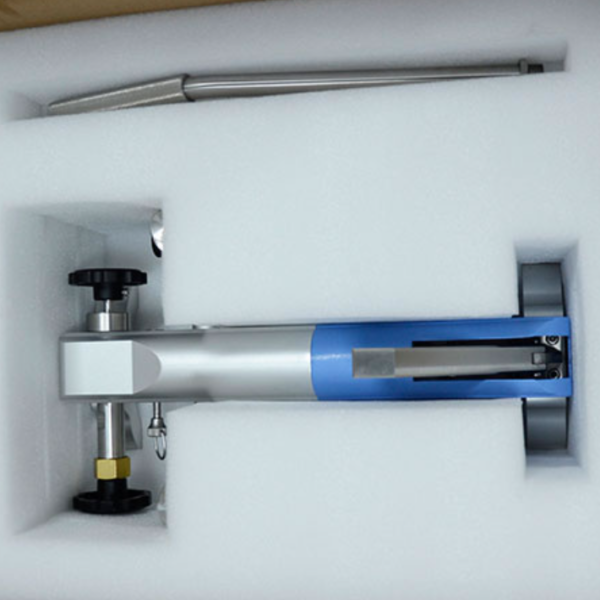 HS720 pneumatic comparator kit with accessories and calibration components