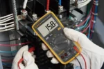 Fluke 15B MAX Economical Digital Multimeter - Image 2